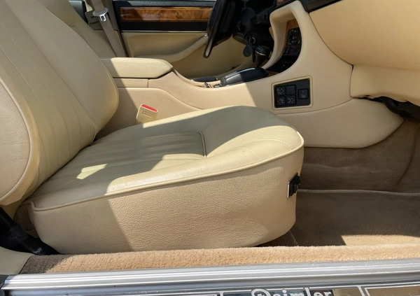 Jaguar XJ cena 48900 przebieg: 192000, rok produkcji 1993 z Jasło małe 172